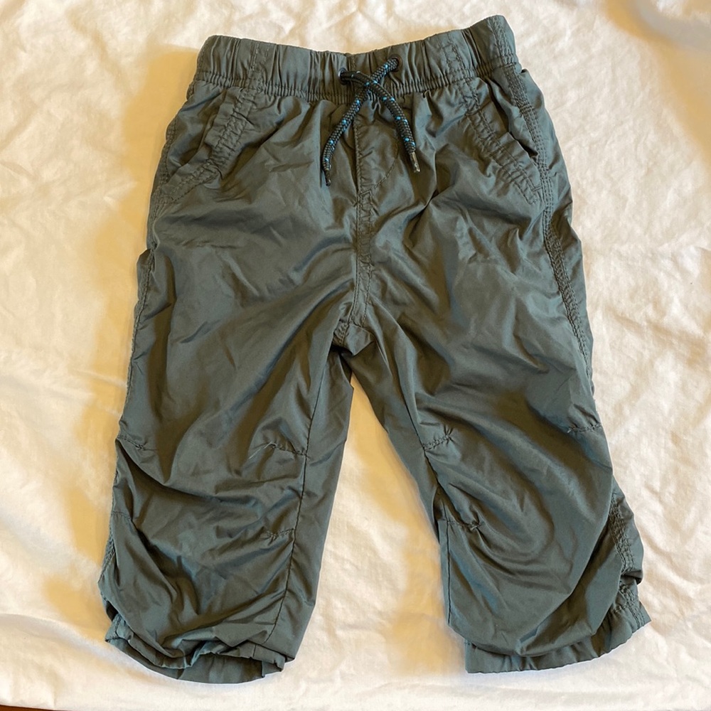 Baby Gap wind breaker pants with jersey lining, green, 12-18 months
